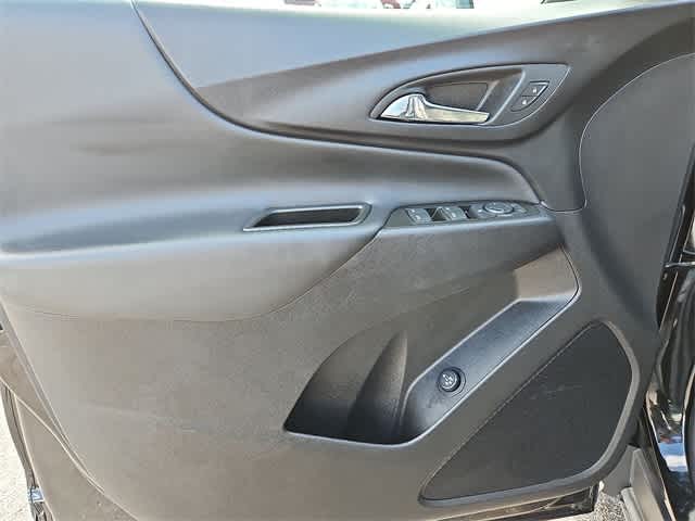 Thumbnail: 2023 Chevrolet Equinox - 27