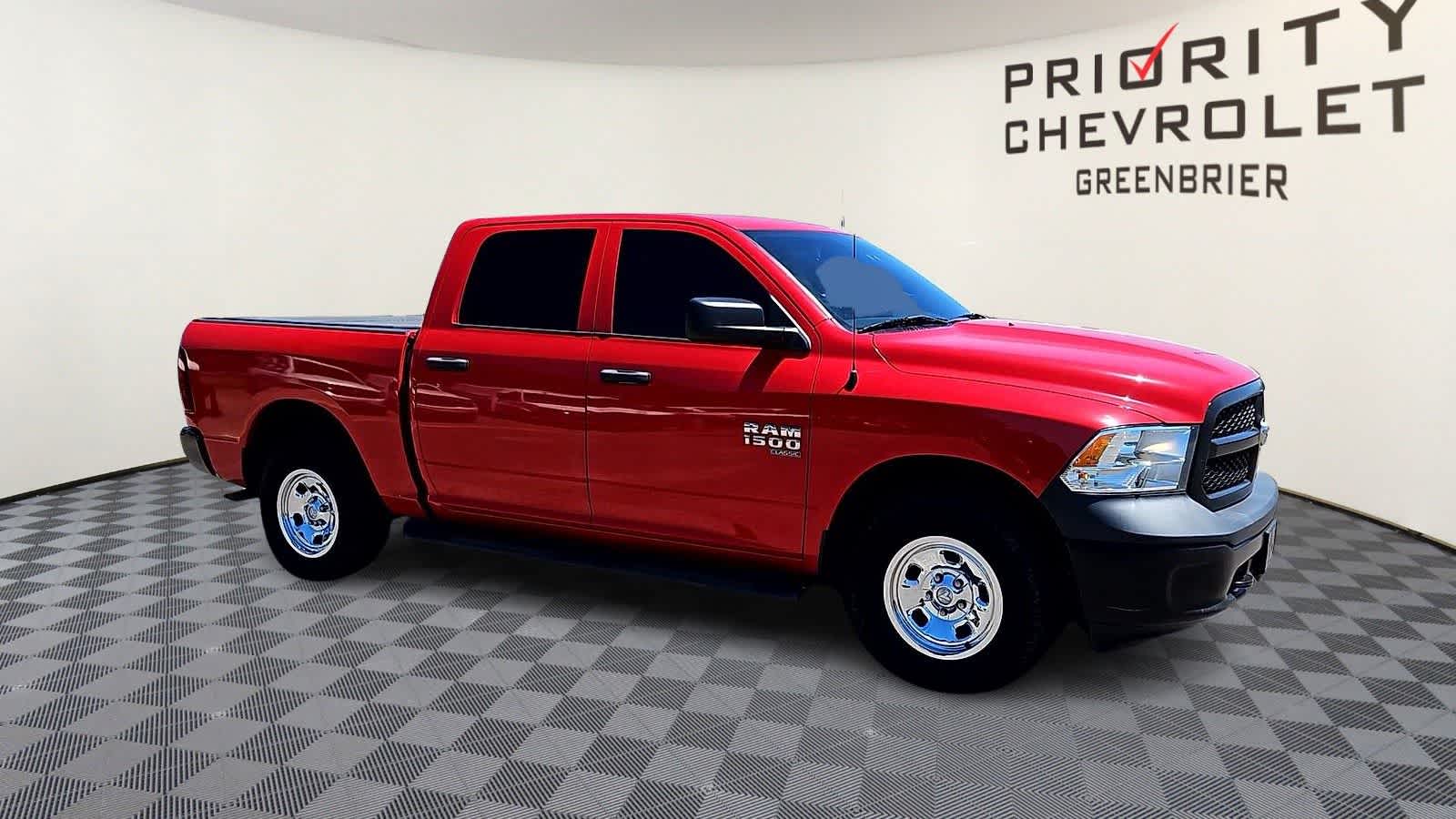 Thumbnail: 2019 RAM 1500 Classic - 2