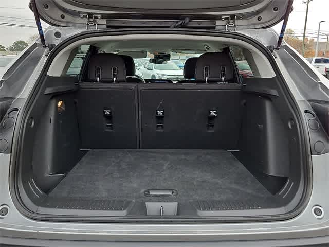 Thumbnail: 2024 Chevrolet Trax - 28