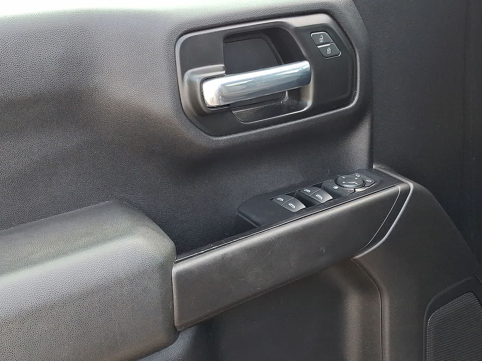 Thumbnail: 2021 Chevrolet Silverado 1500 - 27