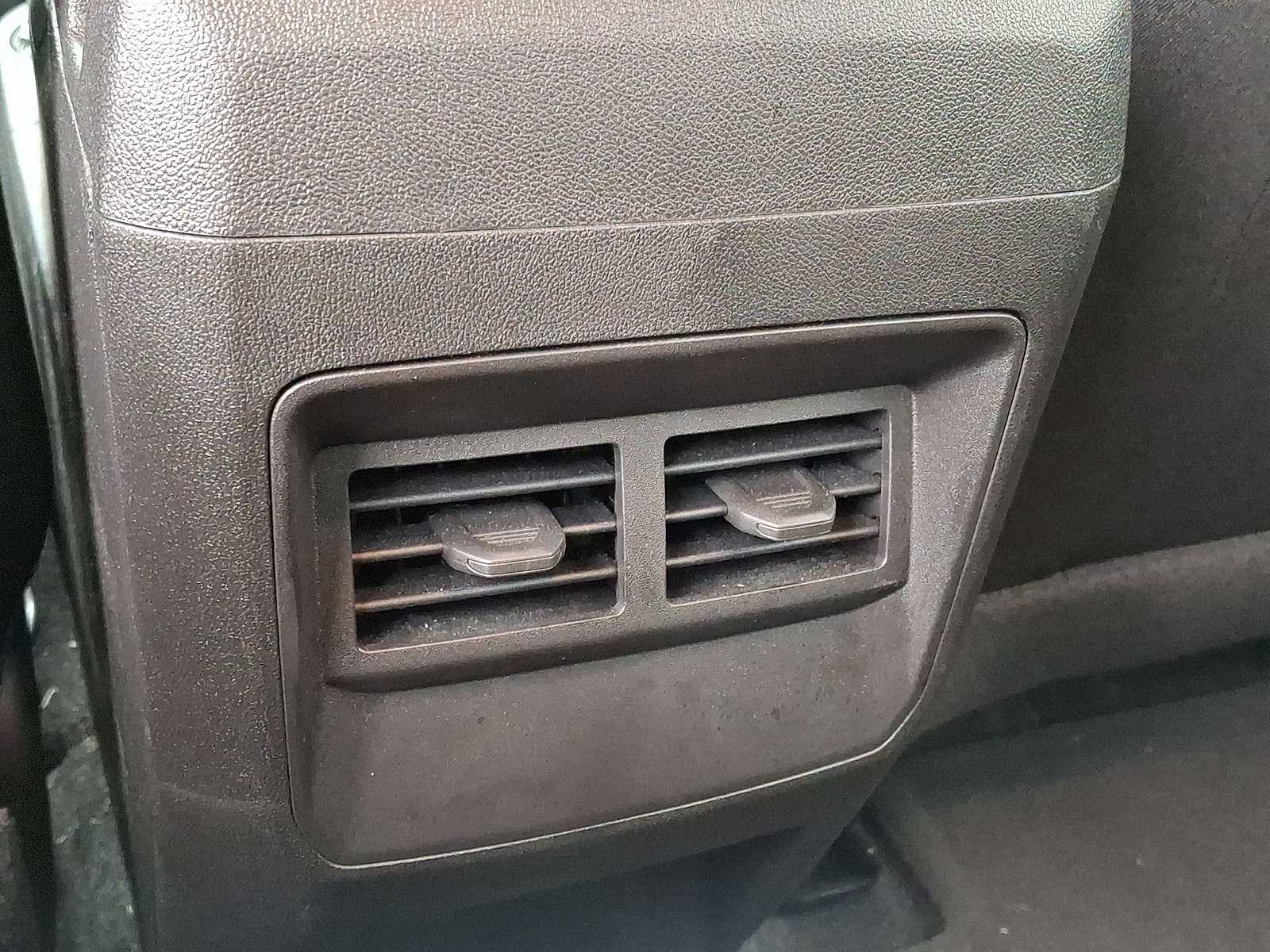 Thumbnail: 2024 Chevrolet Colorado - 26