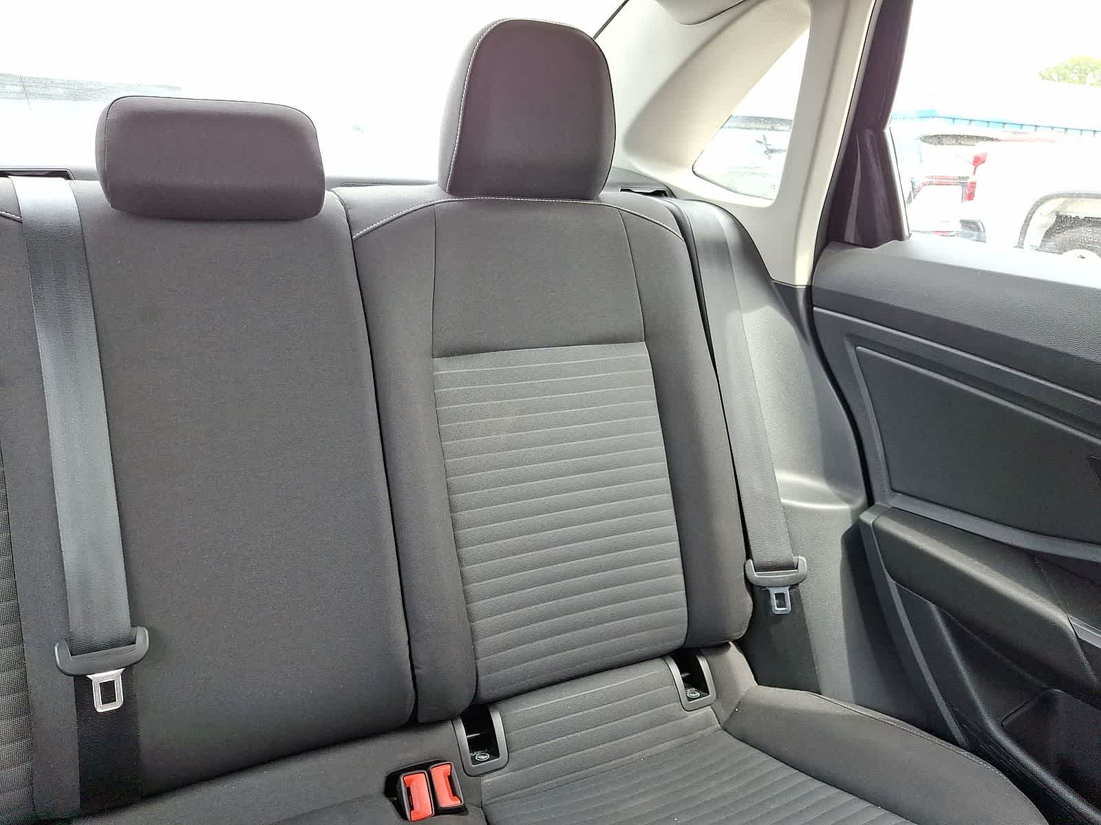 Thumbnail: 2024 Volkswagen Jetta - 15