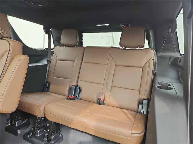 Thumbnail: 2026 Chevrolet Tahoe - 8