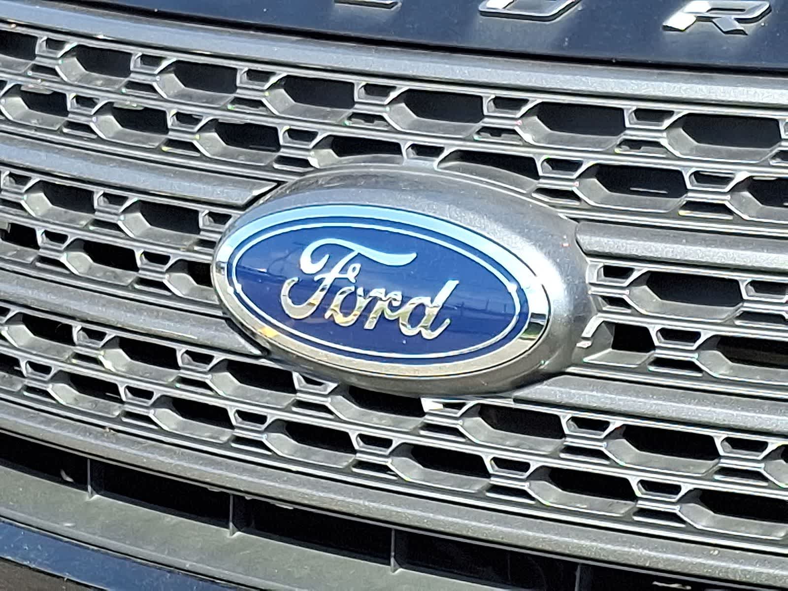 Thumbnail: 2022 Ford Explorer - 37
