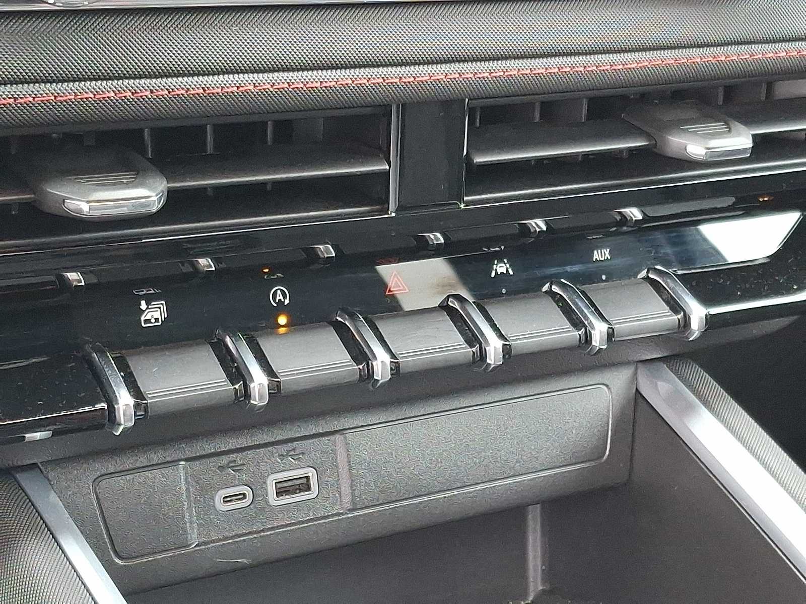 Thumbnail: 2025 Chevrolet Colorado - 11