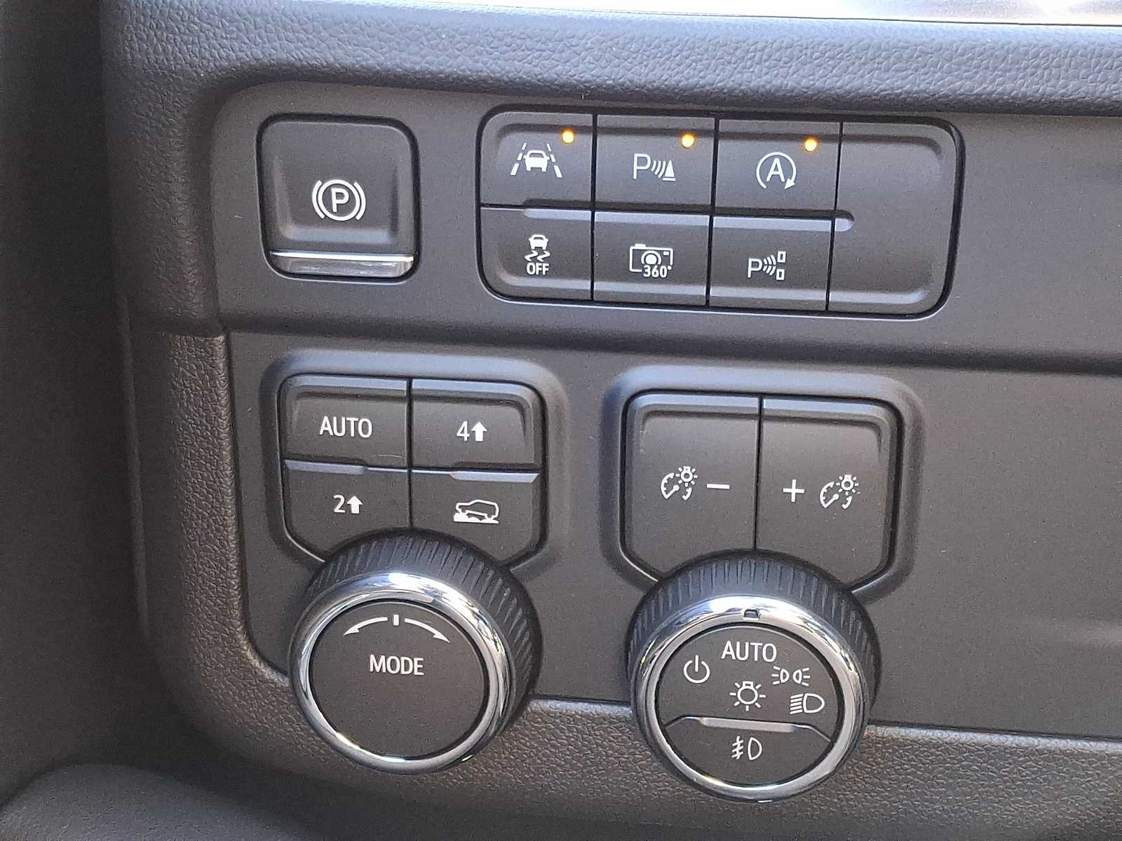 Thumbnail: 2026 Chevrolet Tahoe - 21