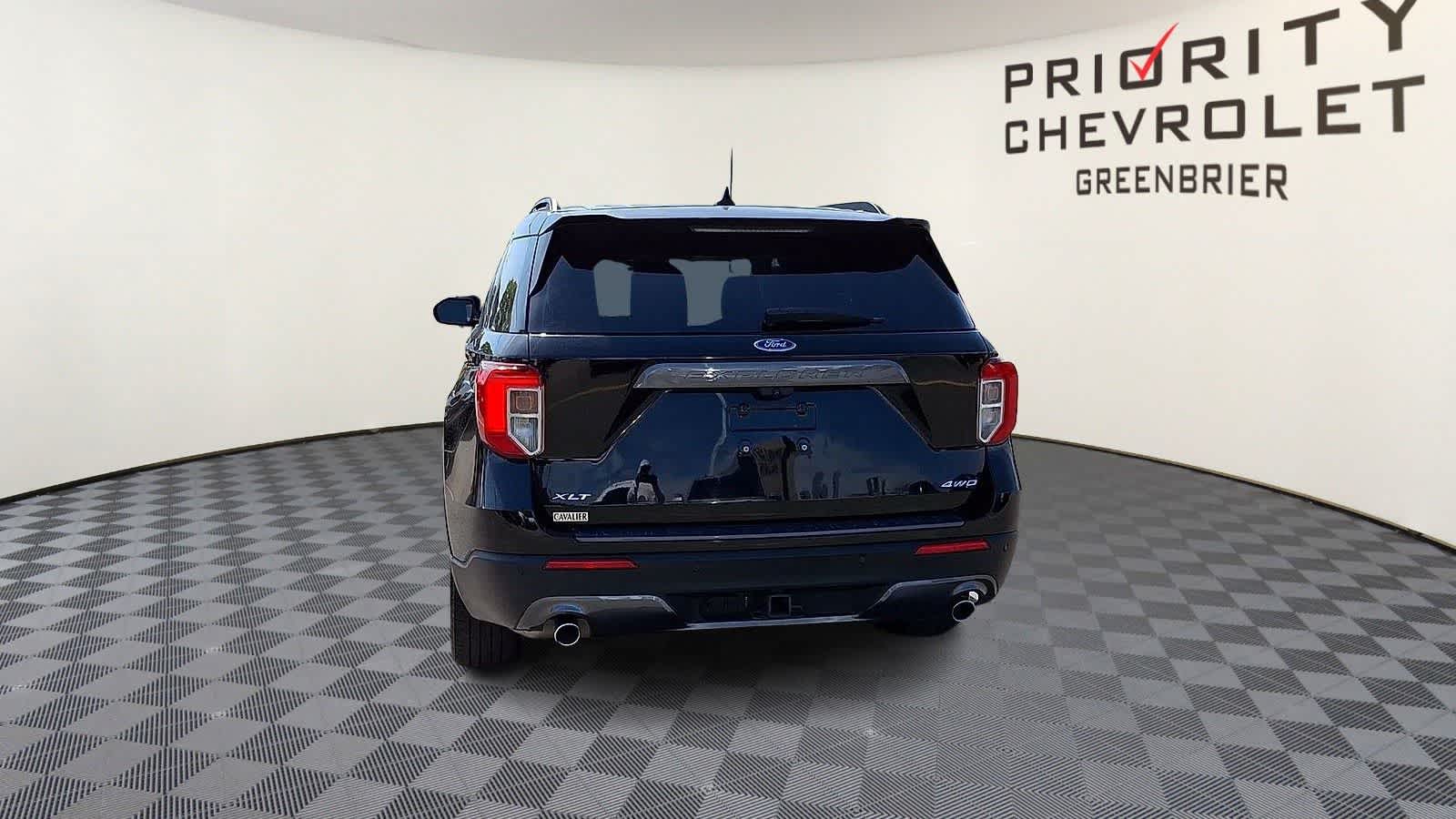 Thumbnail: 2022 Ford Explorer - 7