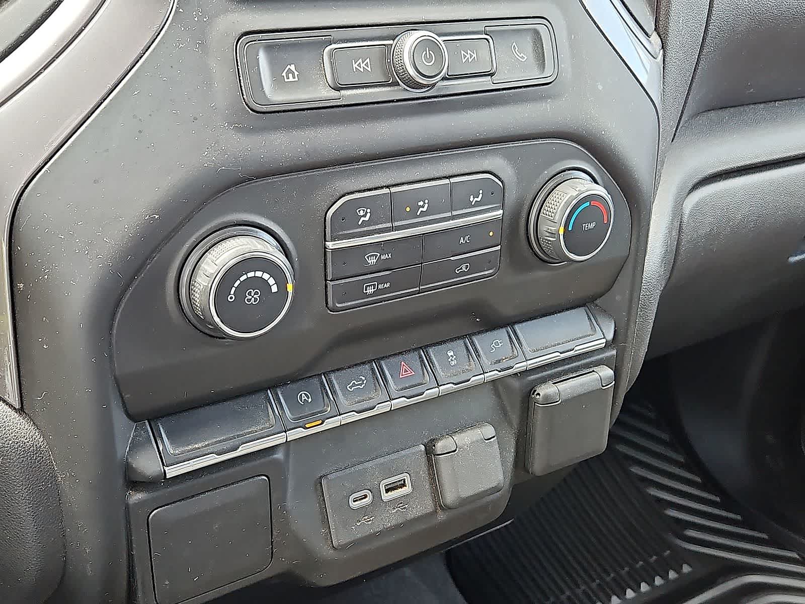 Thumbnail: 2021 Chevrolet Silverado 1500 - 22