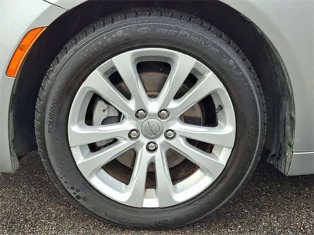 Thumbnail: 2016 Chrysler 200 - 36