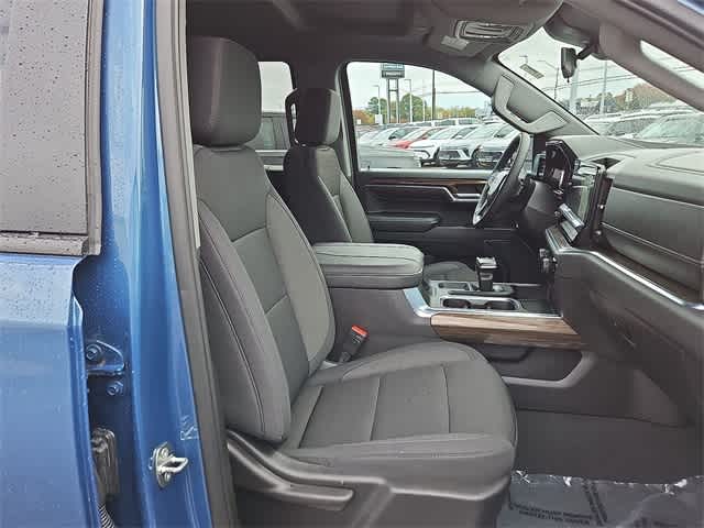 Thumbnail: 2024 Chevrolet Silverado 1500 - 32