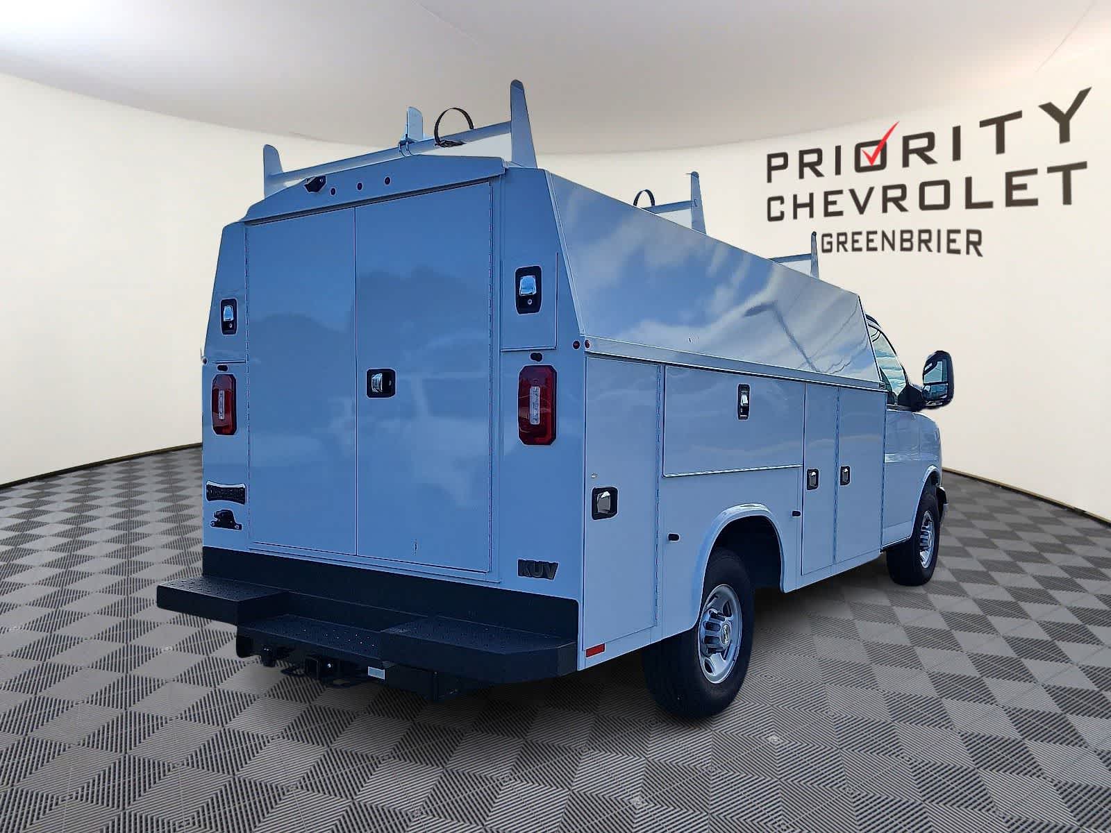 Thumbnail: 2024 Chevrolet Express - 4