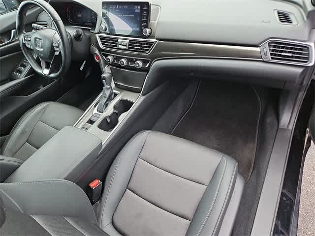 2021 Honda Accord Sport 32