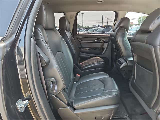 2015 Chevrolet Traverse LTZ 32