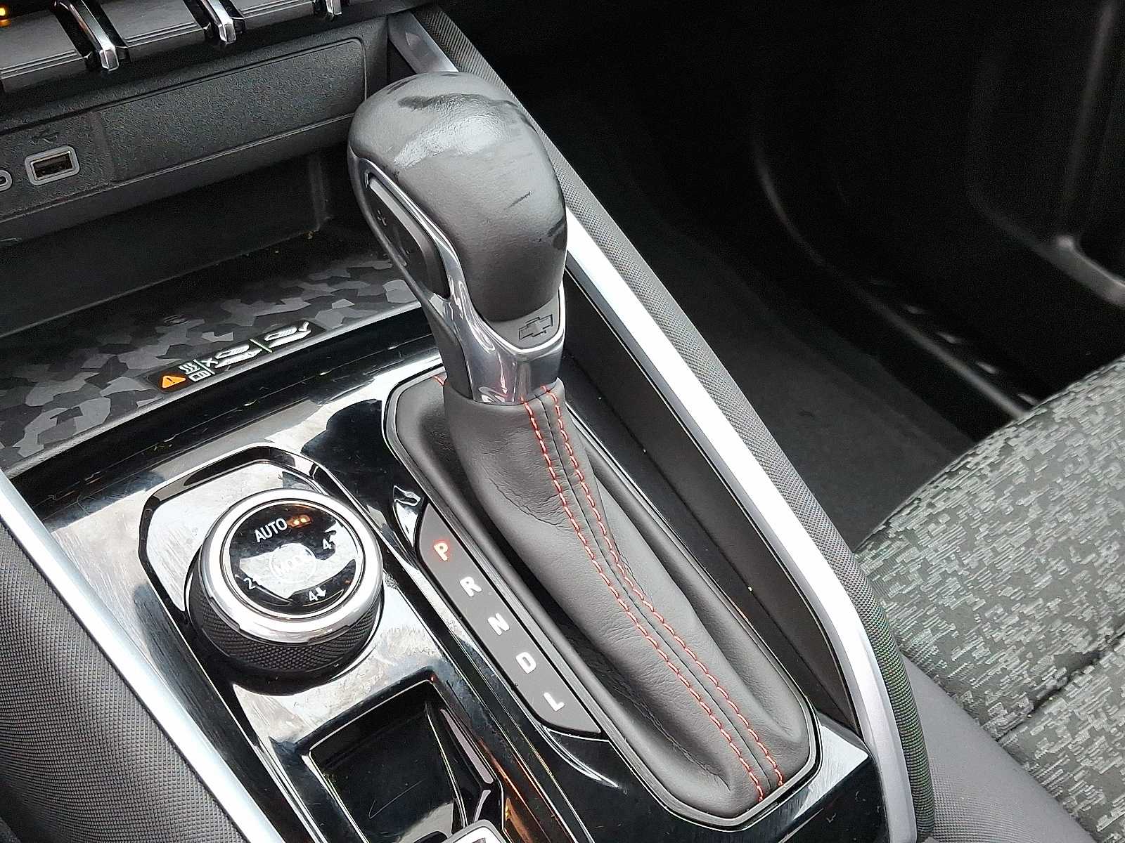 Thumbnail: 2025 Chevrolet Colorado - 10