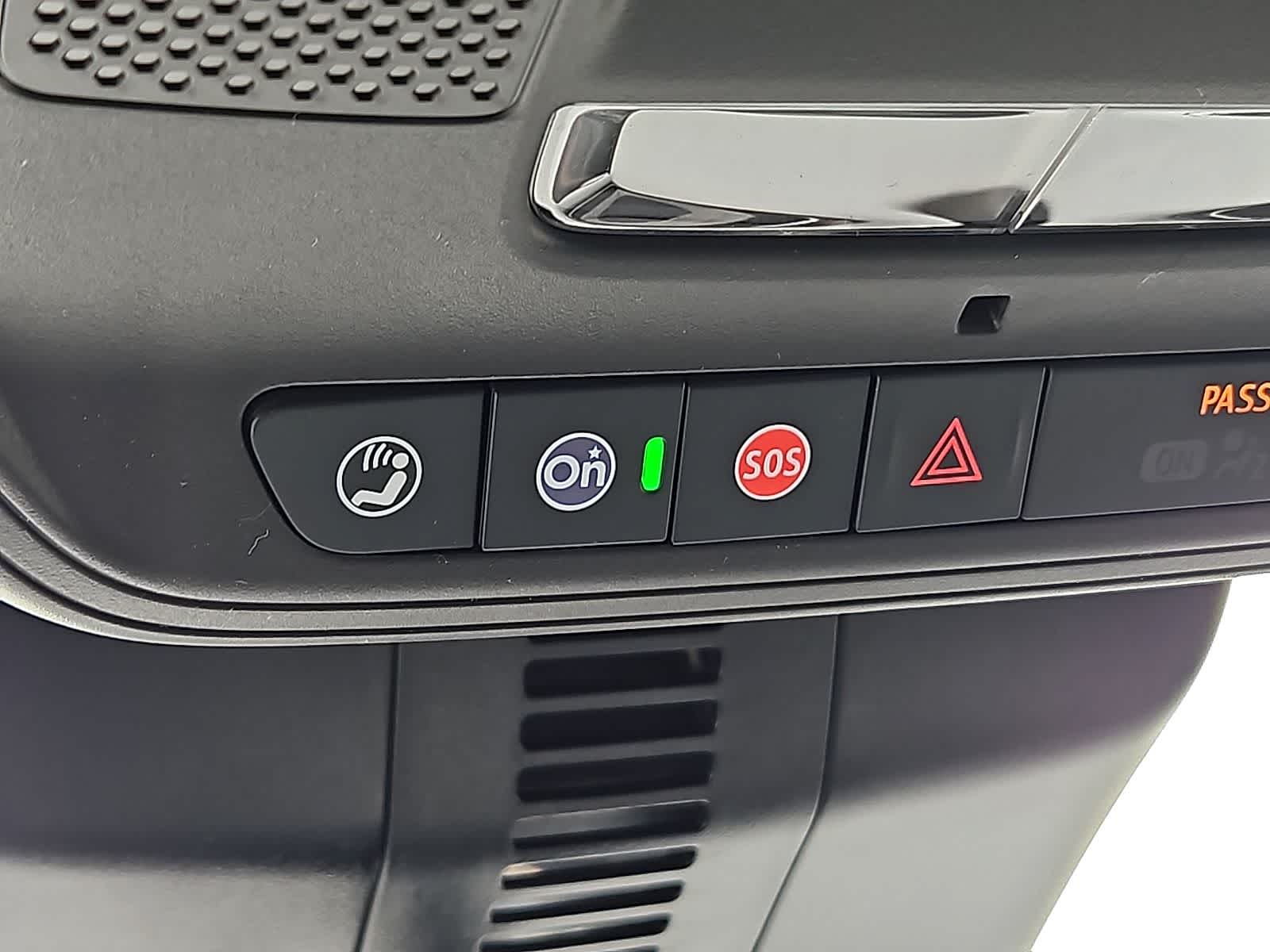 Thumbnail: 2025 Chevrolet Traverse - 18