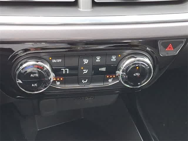 Thumbnail: 2026 Chevrolet Trax - 14