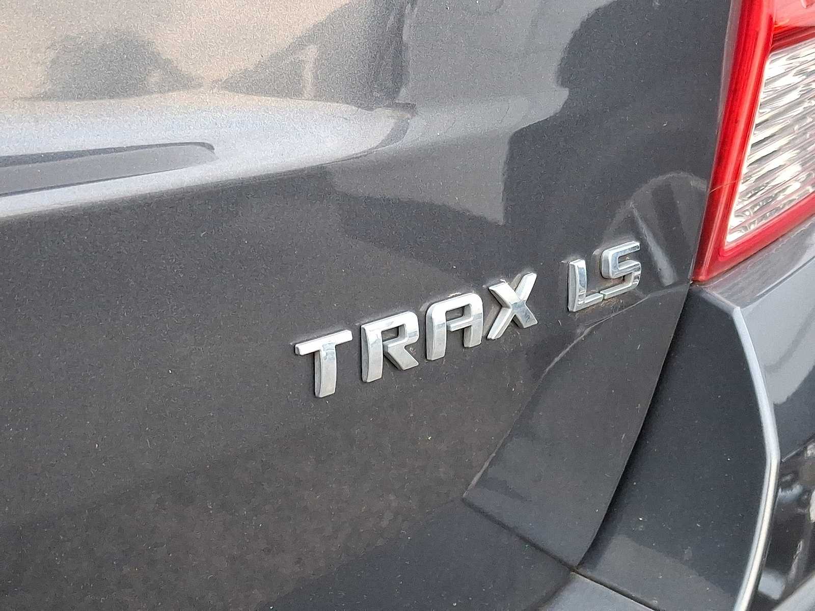 Thumbnail: 2016 Chevrolet Trax - 6