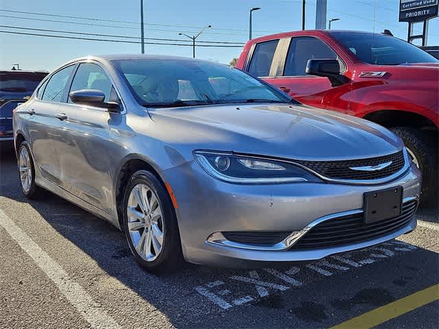 2016 Chrysler 200 Limited photo 2