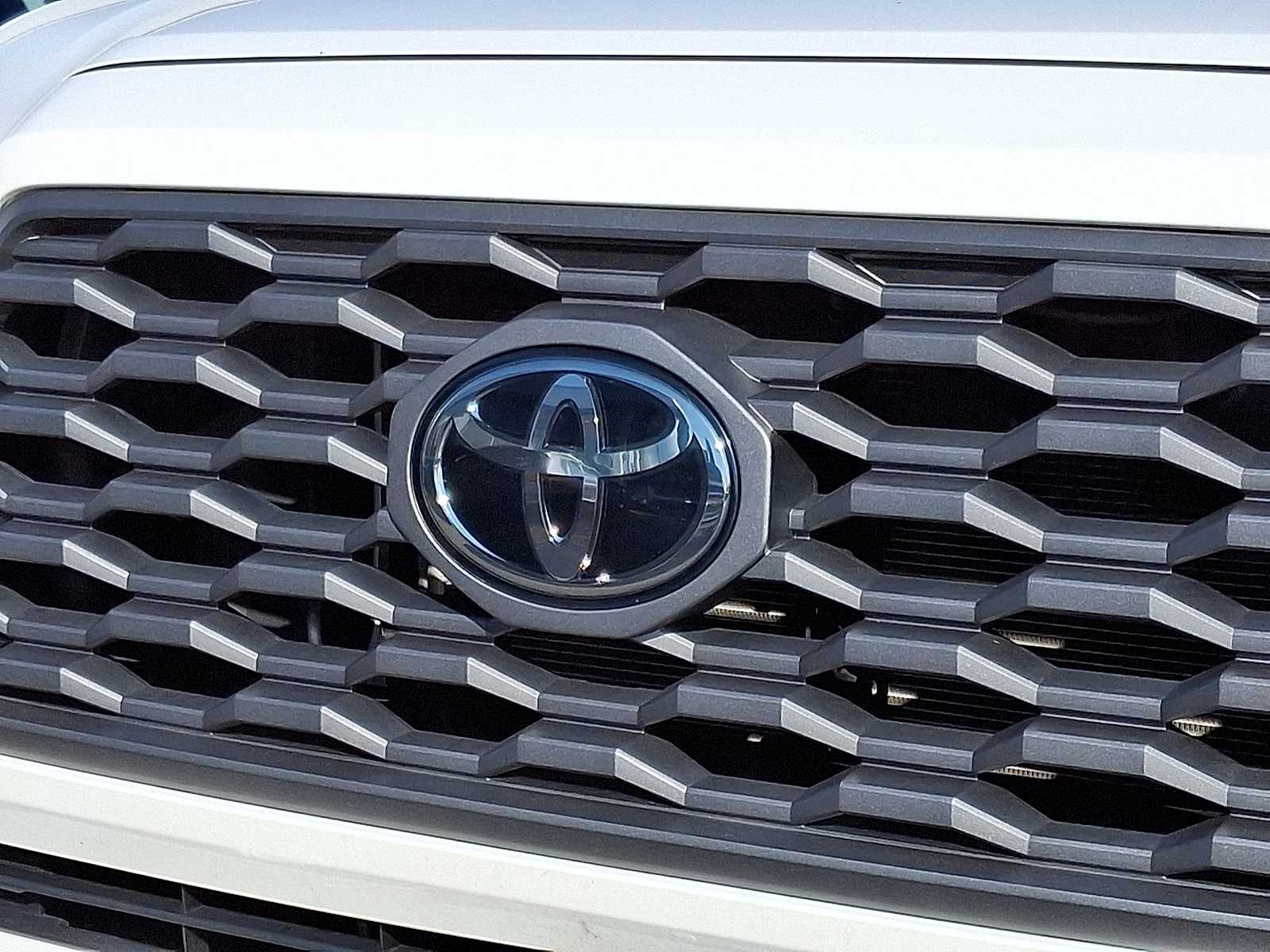 Thumbnail: 2023 Toyota Tacoma - 34