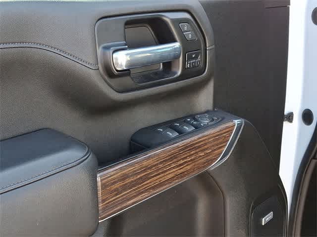 Thumbnail: 2022 Chevrolet Silverado 2500 - 30