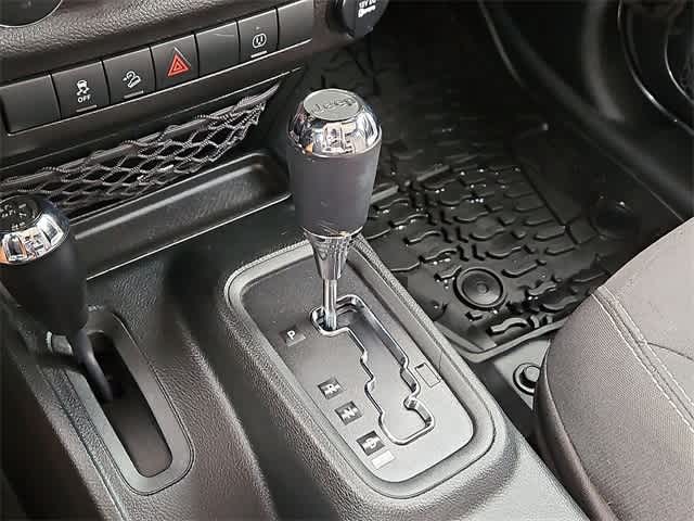 Thumbnail: 2017 Jeep Wrangler - 20