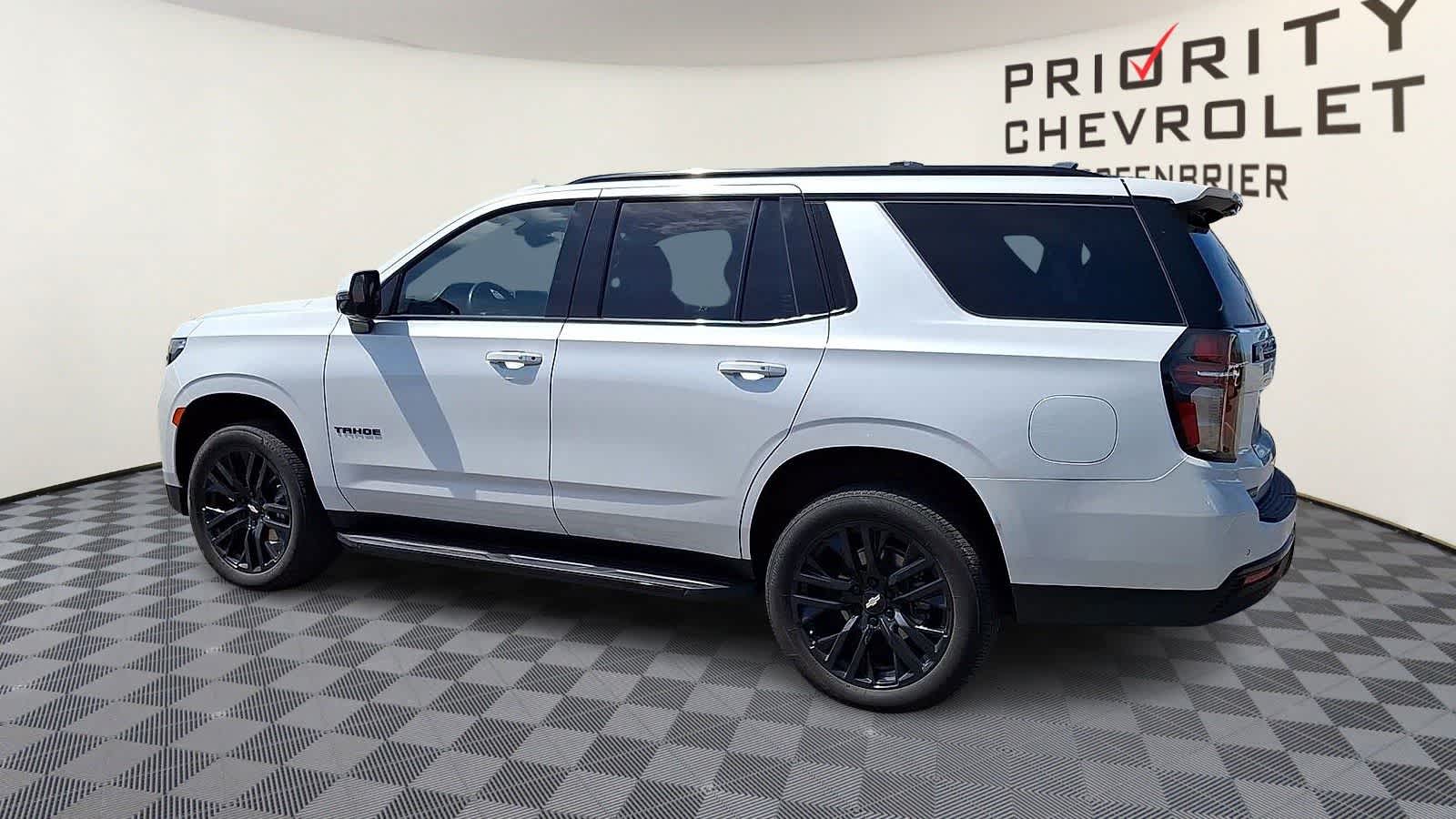 Thumbnail: 2023 Chevrolet Tahoe - 6