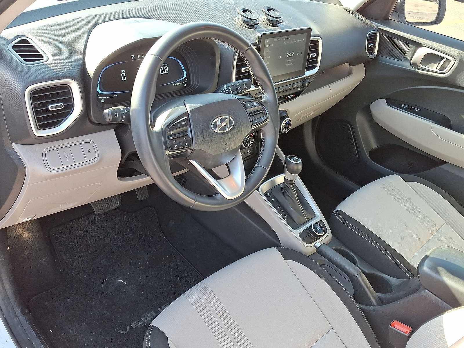 Thumbnail: 2024 Hyundai Venue - 16