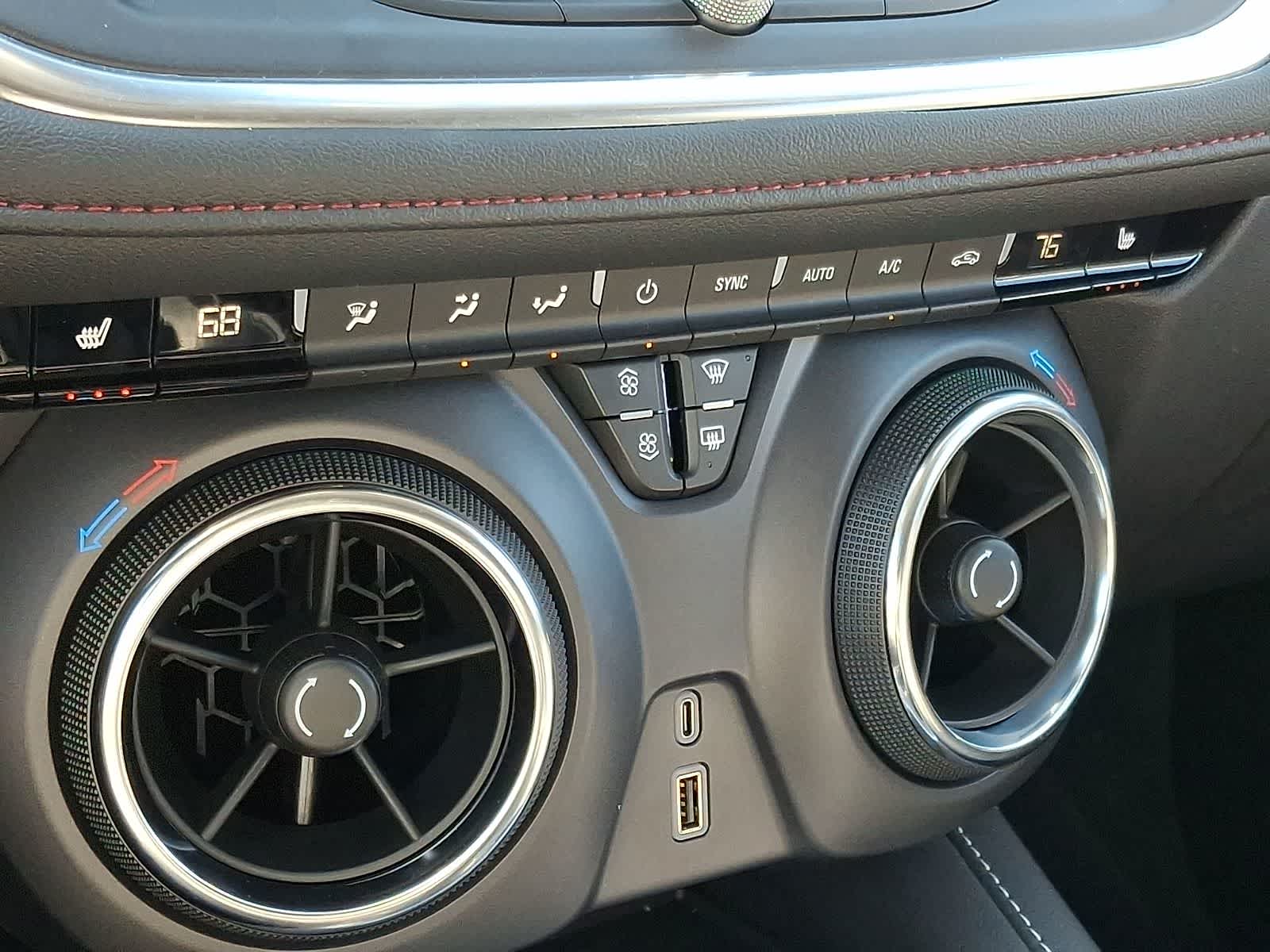 Thumbnail: 2025 Chevrolet Blazer - 13