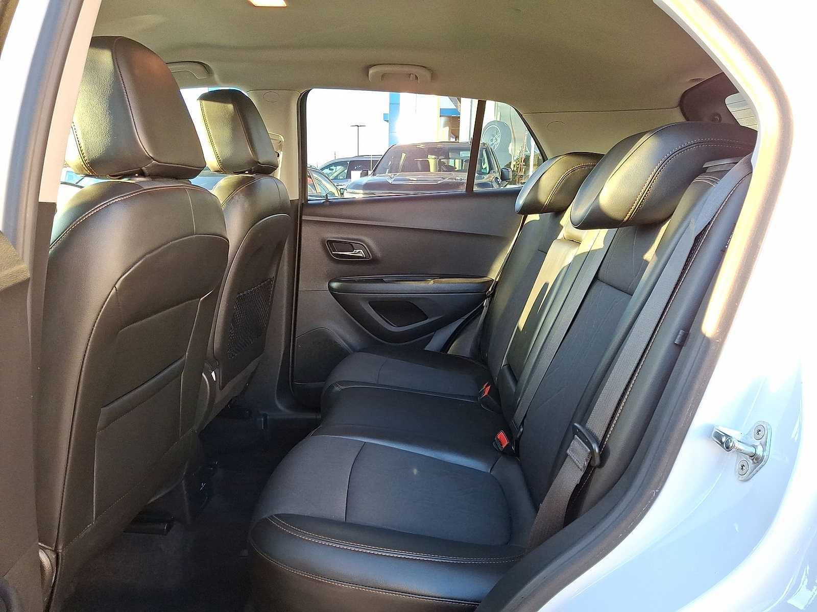 Thumbnail: 2019 Chevrolet Trax - 28