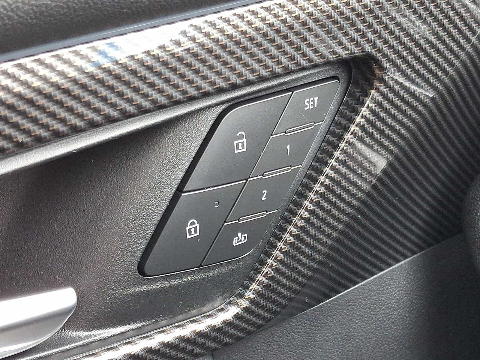 Thumbnail: 2026 Chevrolet Traverse - 17