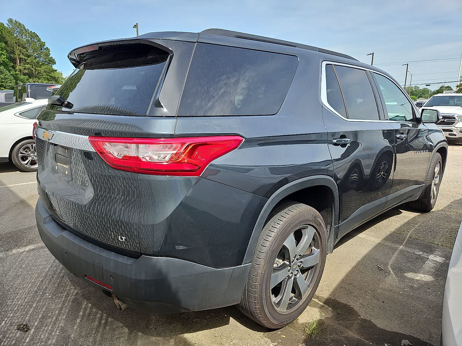 Thumbnail: 2019 Chevrolet Traverse - 3