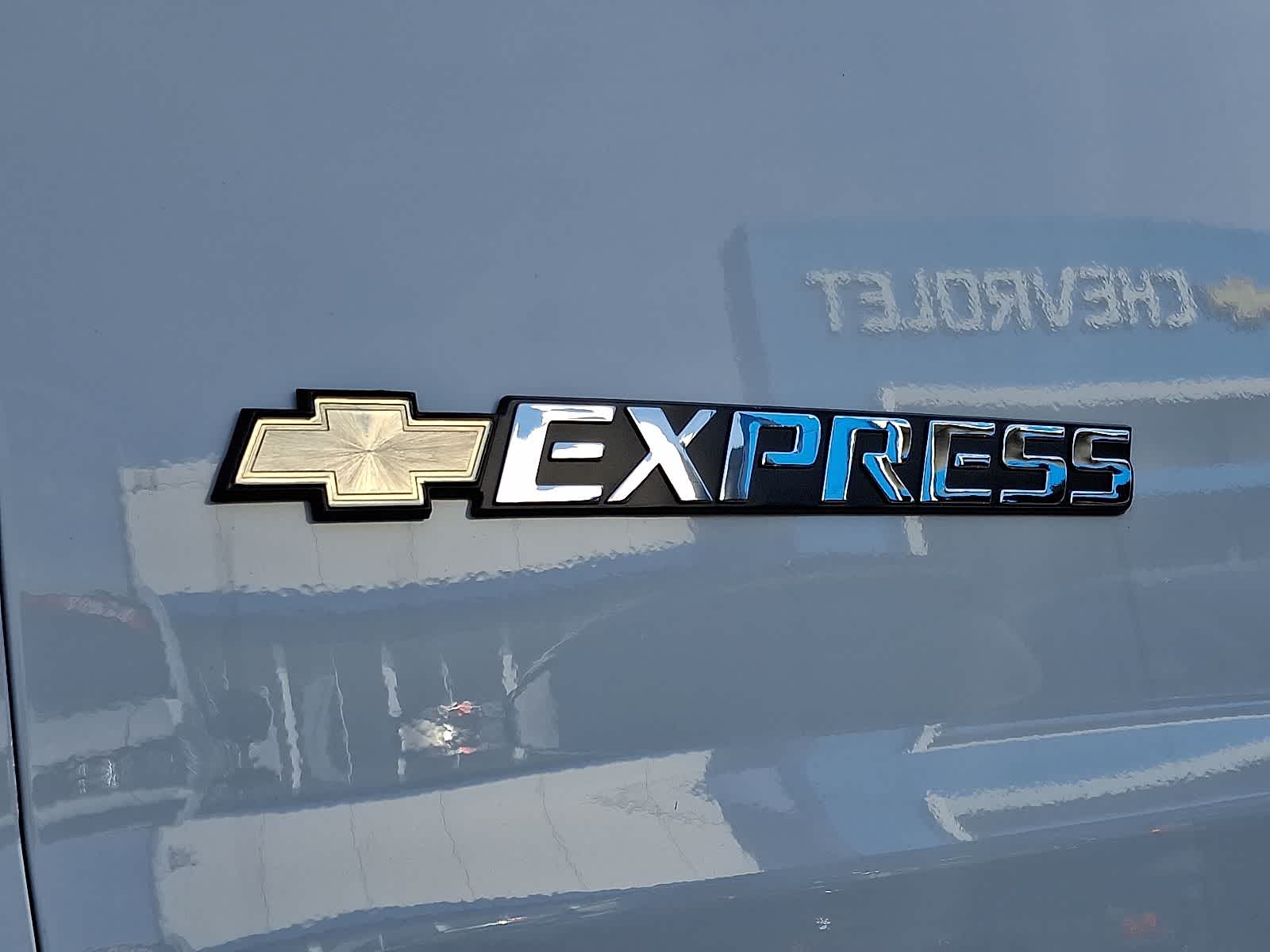 Thumbnail: 2025 Chevrolet Express - 20
