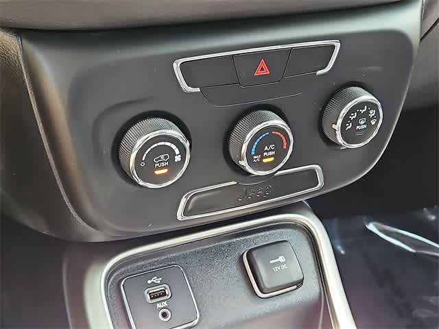 Thumbnail: 2018 Jeep Compass - 24