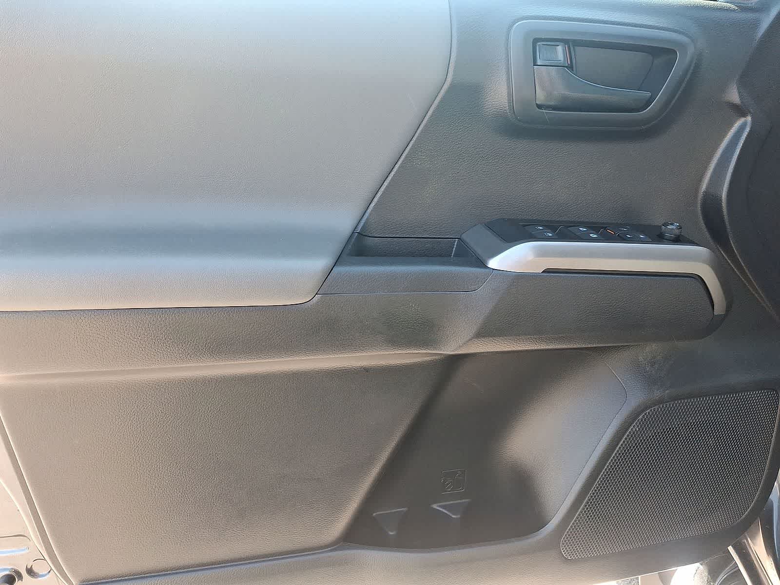 Thumbnail: 2023 Toyota Tacoma - 27