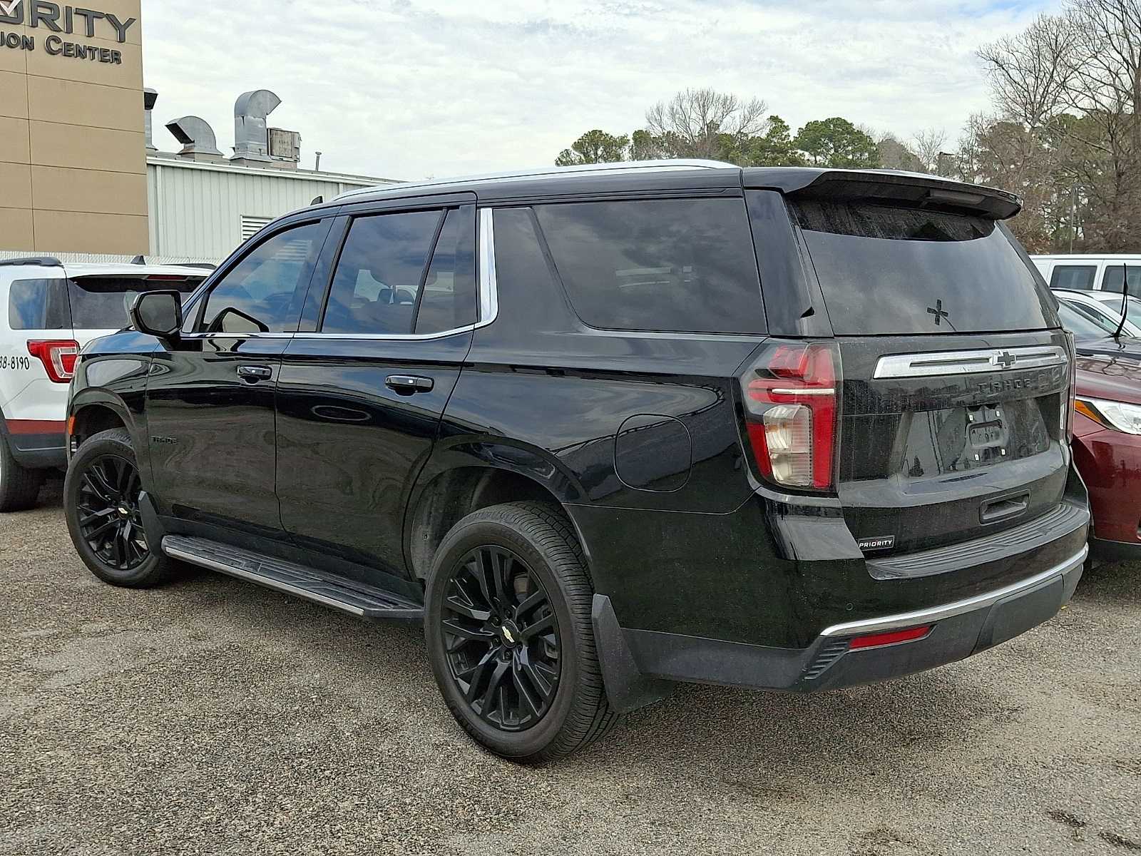 Thumbnail: 2021 Chevrolet Tahoe - 4