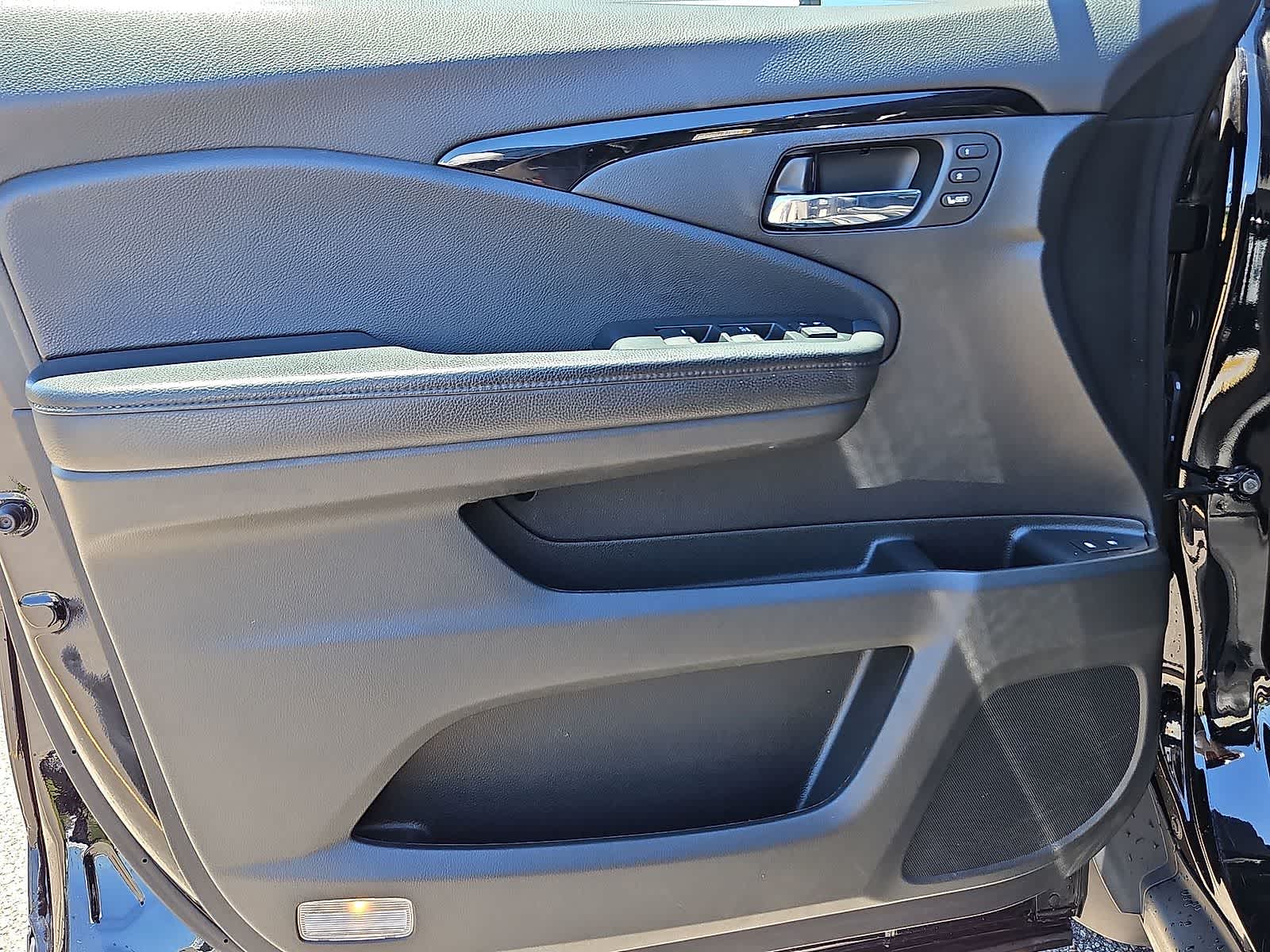 Thumbnail: 2021 Honda Pilot - 28
