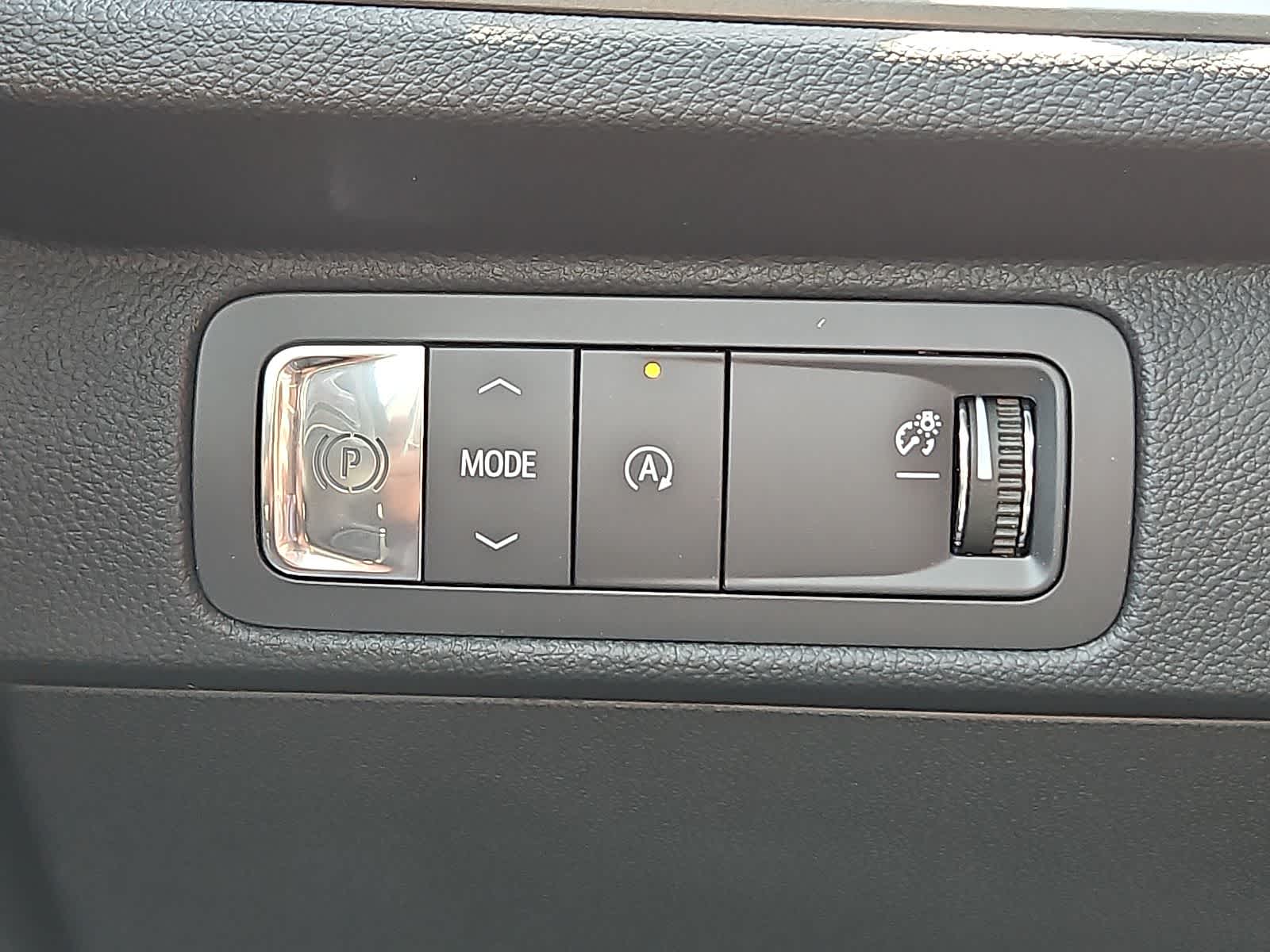 Thumbnail: 2025 Chevrolet Traverse - 16