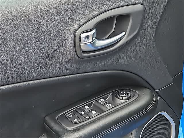 Thumbnail: 2020 Jeep Compass - 28