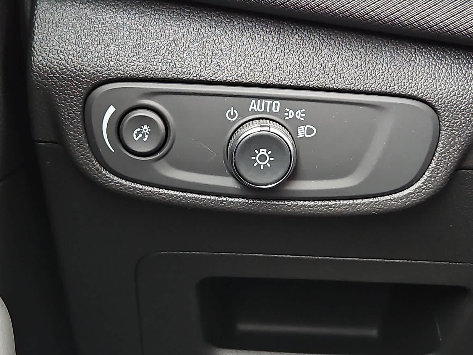 Thumbnail: 2026 Chevrolet TrailBlazer - 15