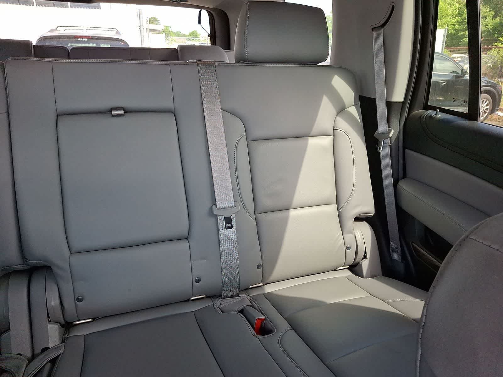 Thumbnail: 2016 Chevrolet Tahoe - 15