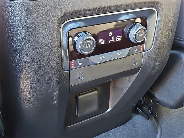 Thumbnail: 2026 Chevrolet Suburban - 22