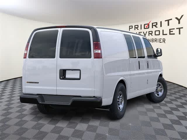 Thumbnail: 2025 Chevrolet Express - 4