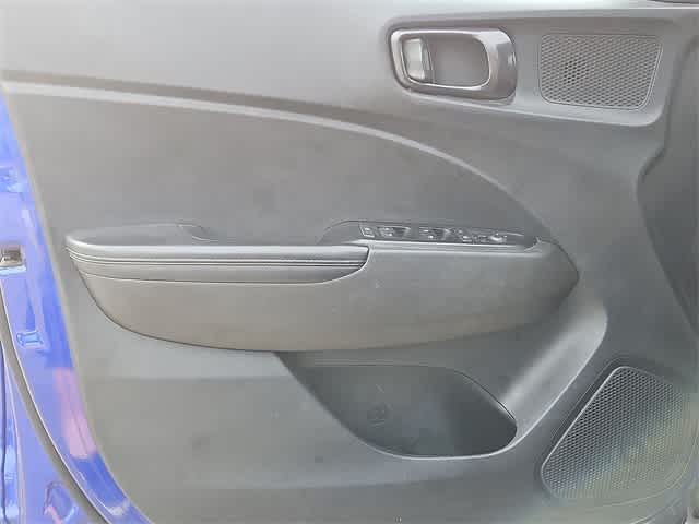 Thumbnail: 2023 Hyundai Venue - 26