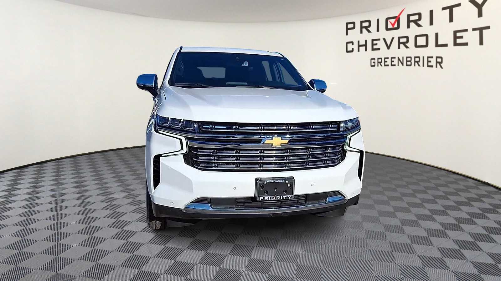 Thumbnail: 2023 Chevrolet Suburban - 3