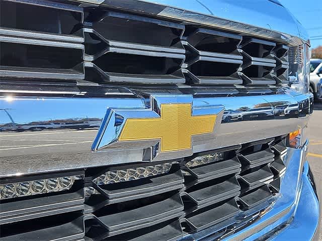 Thumbnail: 2016 Chevrolet Silverado 1500 - 33