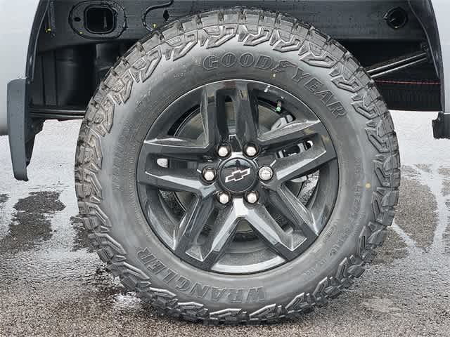 Thumbnail: 2026 Chevrolet Silverado 1500 - 7