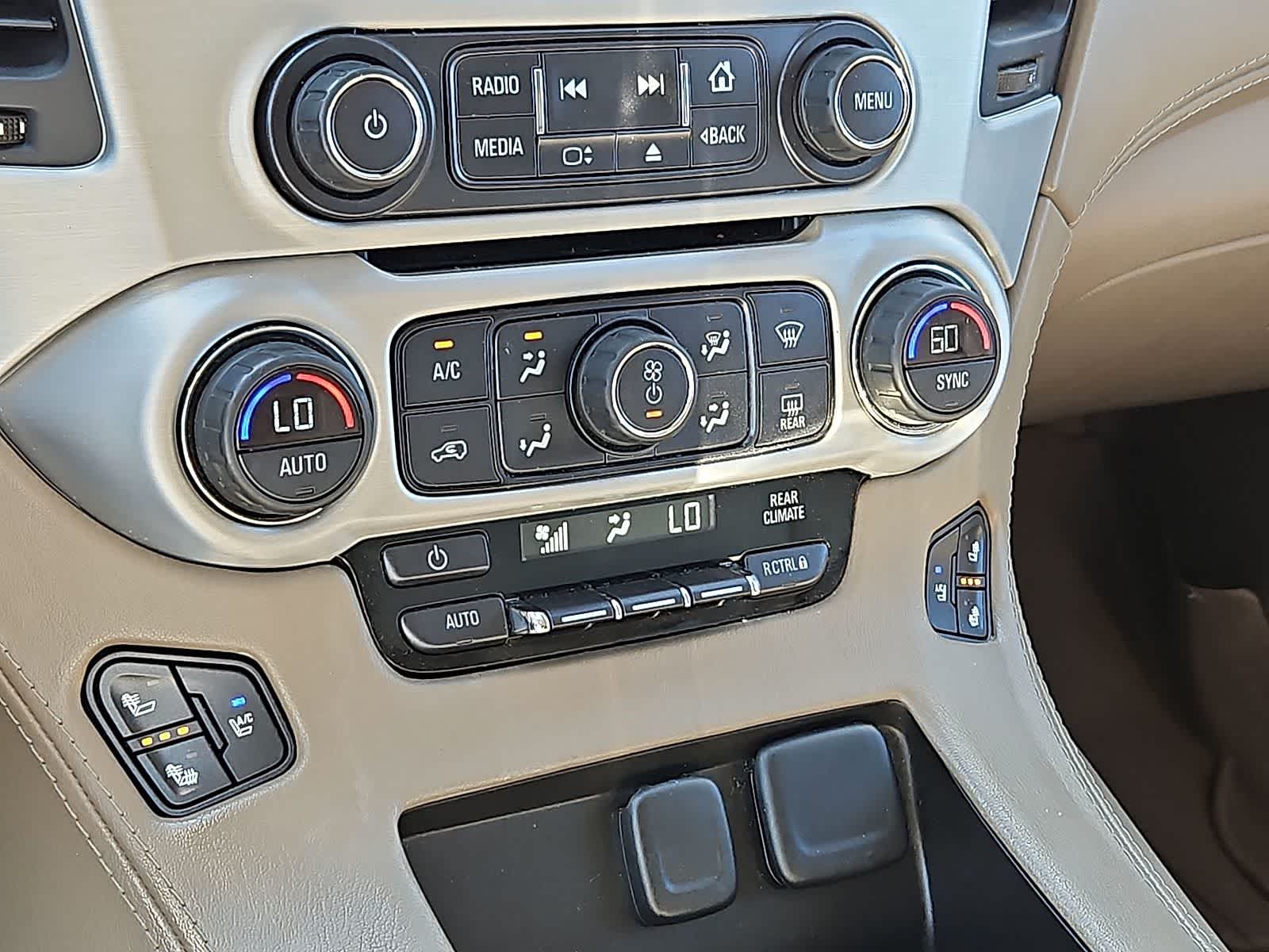 Thumbnail: 2015 GMC Yukon XL - 24