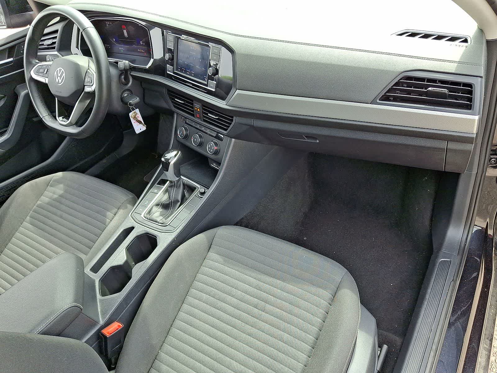 Thumbnail: 2024 Volkswagen Jetta - 31