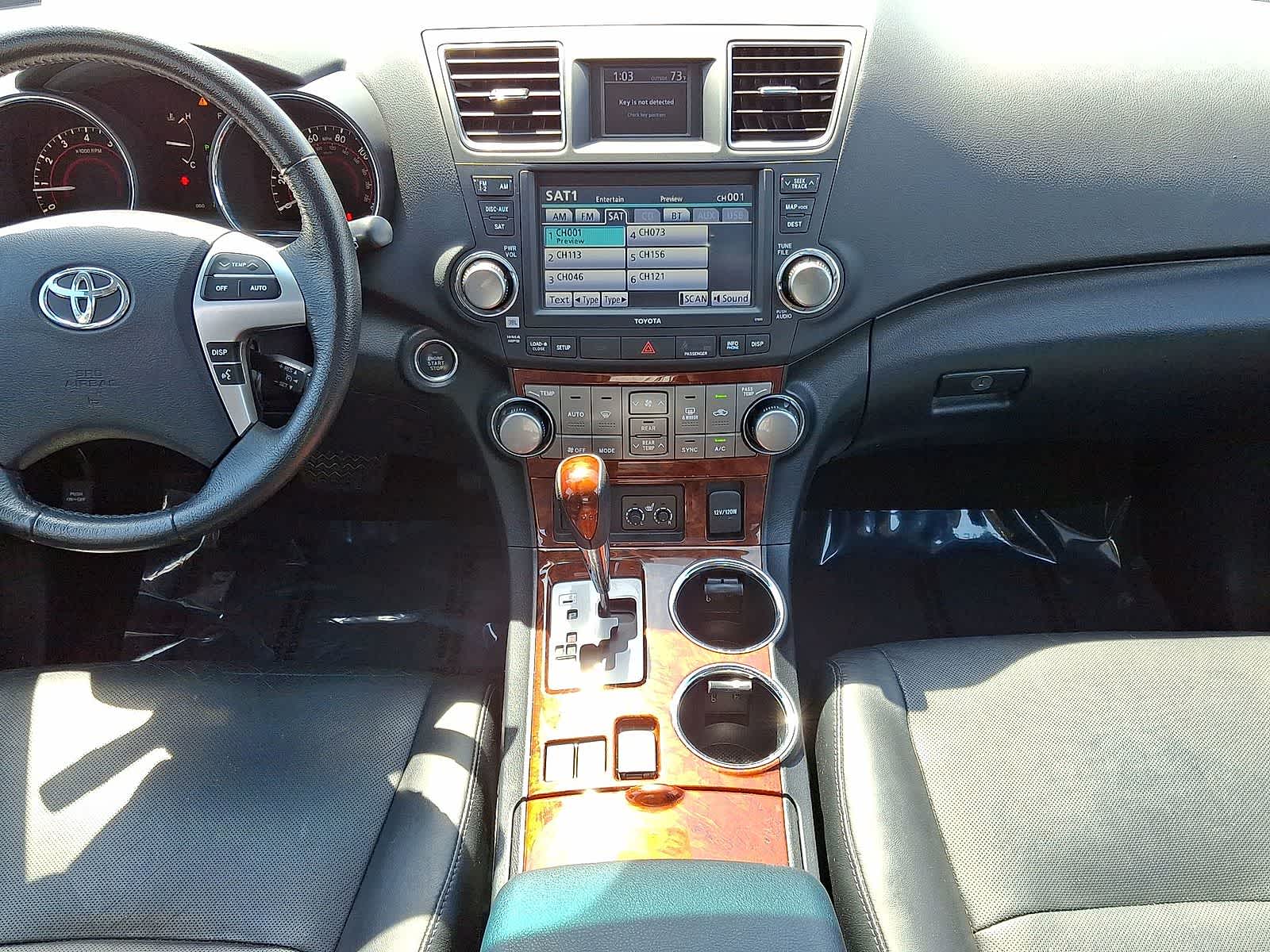 Thumbnail: 2012 Toyota Highlander - 27