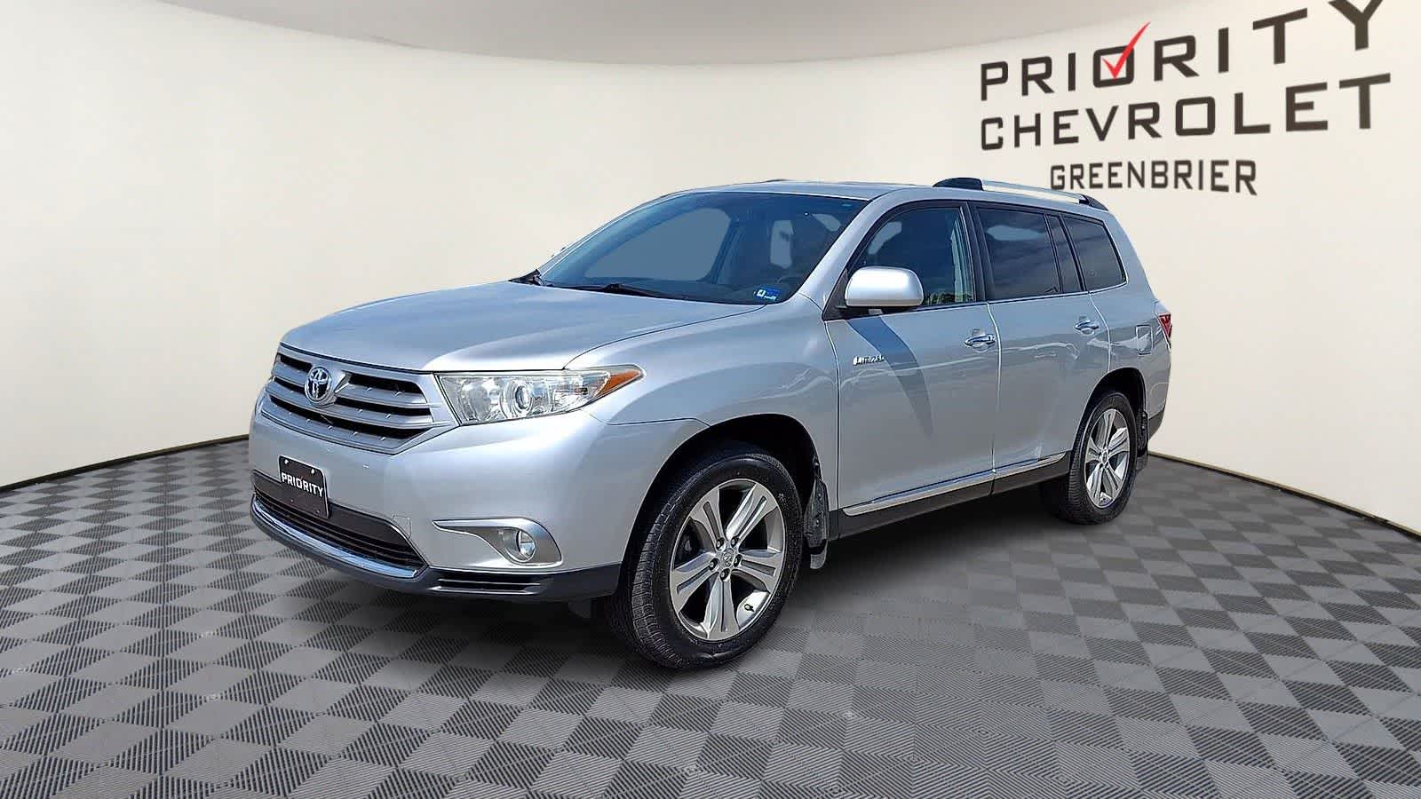 Thumbnail: 2012 Toyota Highlander - 4